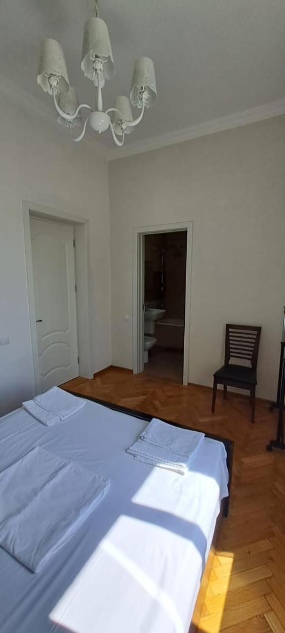 Guest House Pirosmani 60 Sighnaghi Exteriör bild
